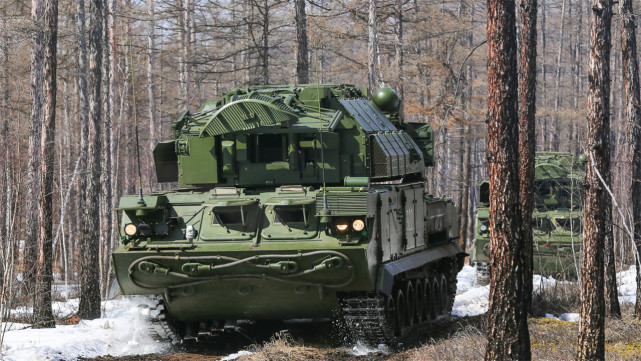 俄軍投入重型裝備 擊落烏克蘭TB-2無人機(jī)7架 (圖1) 俄軍投入重型裝備 擊落烏克蘭TB-2無人機(jī)7架 (圖1)