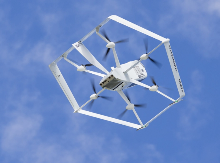 亞馬遜將在加州開啟無人機(jī)送貨服務(wù)(圖1) 亞馬遜將在加州開啟無人機(jī)送貨服務(wù)(圖1)