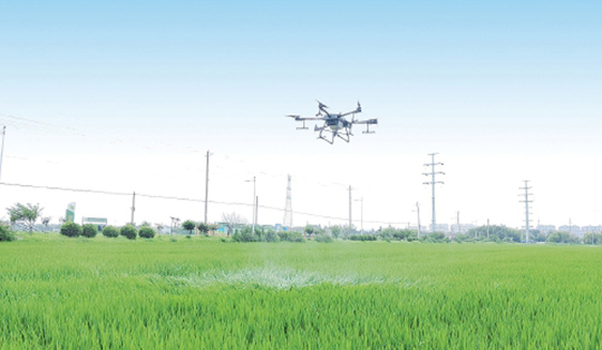 無人機技術在現代農業領域的應用與發展(圖1) 無人機技術在現代農業領域的應用與發展(圖1)