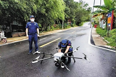 海南多地巧用無人機打贏疫情防控攻堅戰(zhàn)(圖1) 海南多地巧用無人機打贏疫情防控攻堅戰(zhàn)(圖1)